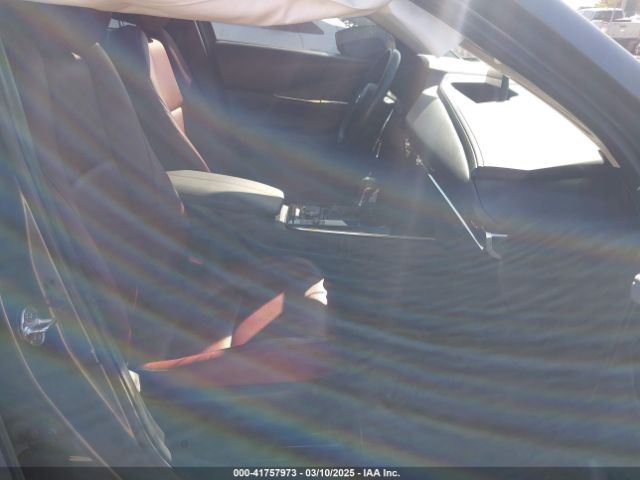 3MVDMBCMXPM514086 Mazda Cx-30 2.5 S Carbon Edition