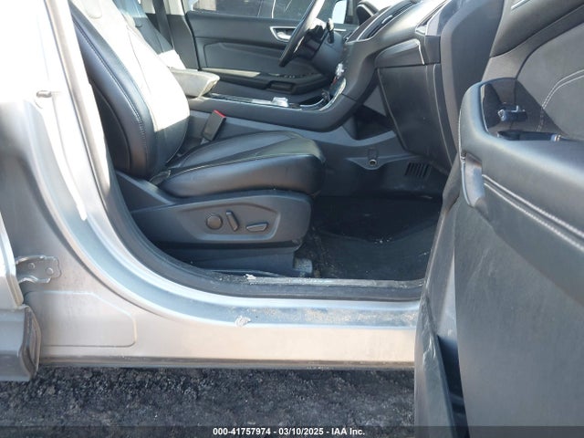 2FMPK4K96LBA00515 Ford Edge Titanium