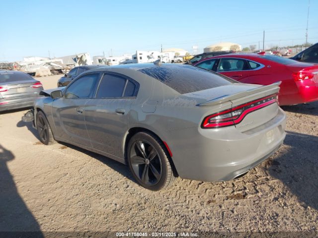 2C3CDXHGXJH114343 Dodge Charger Sxt Plus Rwd