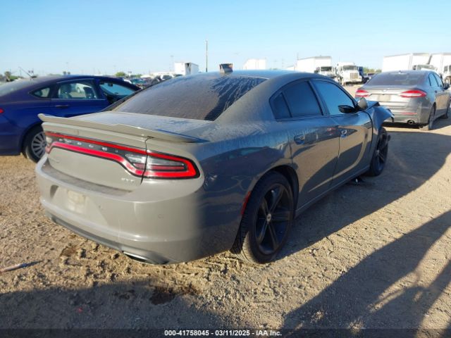 2C3CDXHGXJH114343 Dodge Charger Sxt Plus Rwd