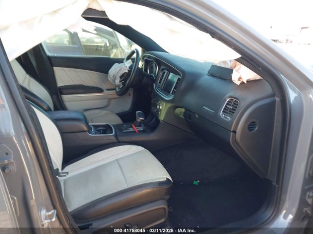 2C3CDXHGXJH114343 Dodge Charger Sxt Plus Rwd