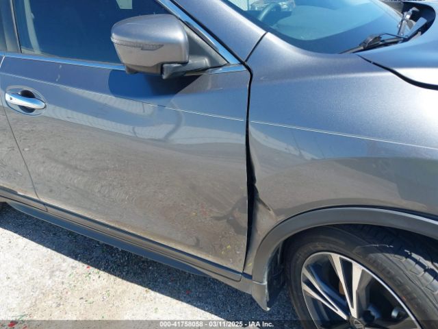 5N1AT2MT7LC713875 Nissan Rogue Sv Fwd