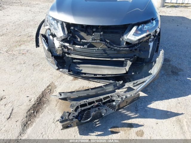 5N1AT2MT7LC713875 Nissan Rogue Sv Fwd