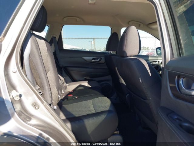 5N1AT2MT7LC713875 Nissan Rogue Sv Fwd