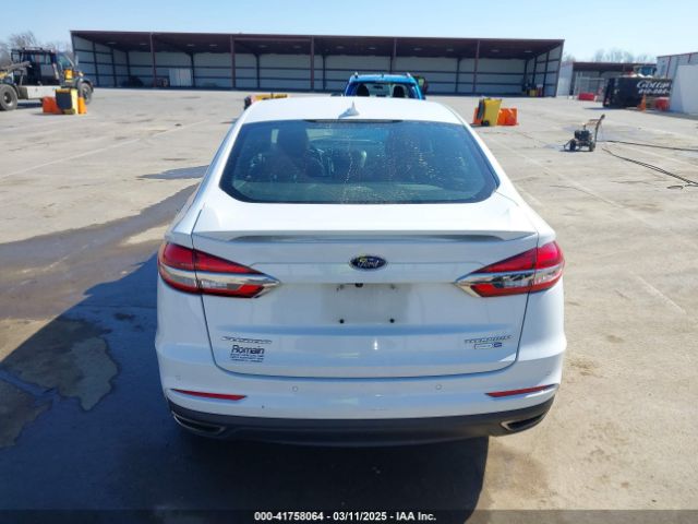 3FA6P0D98KR241506 Ford Fusion Titanium