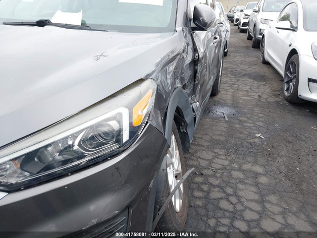 KM8J23A46LU101389 Hyundai TUCSON SE