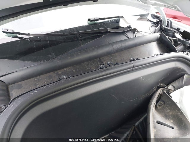 2024 TESLA MODEL Y 7SAYGDED2RF207783 Photo 9