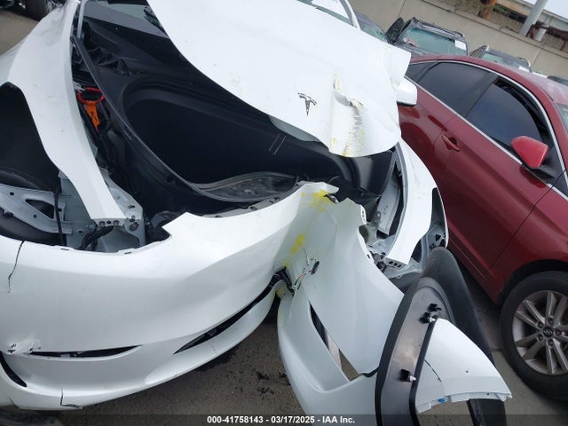 2024 TESLA MODEL Y 7SAYGDED2RF207783 Photo 5