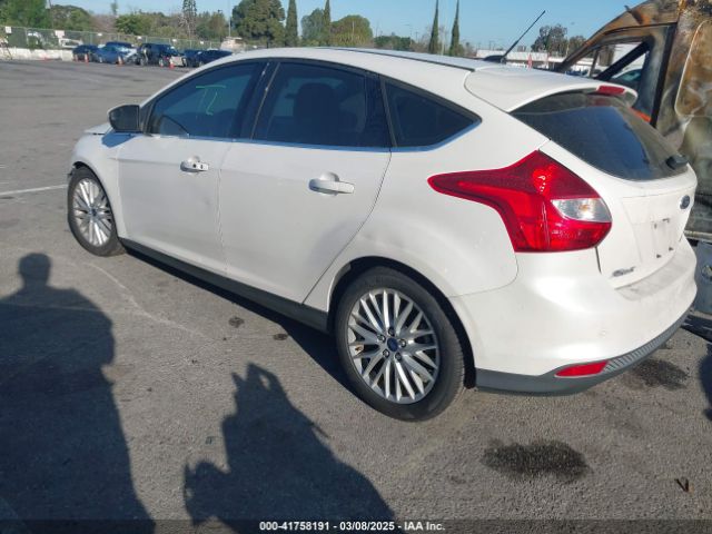 1FADP3N24EL423300 Ford Focus Titanium