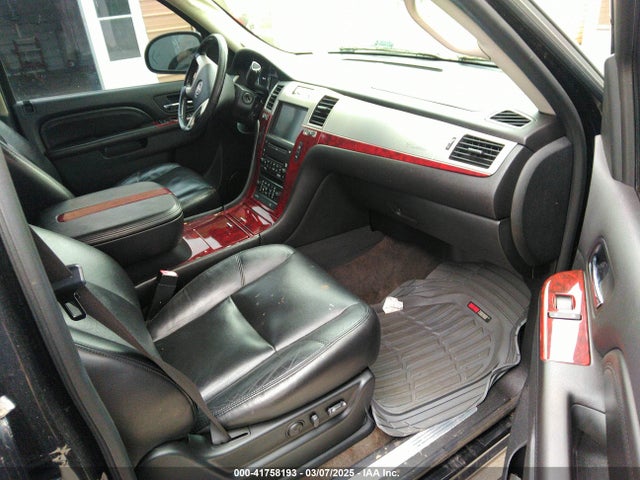 2010 CADILLAC ESCALADE 1GYUKJEF7AR176744 Photo 4