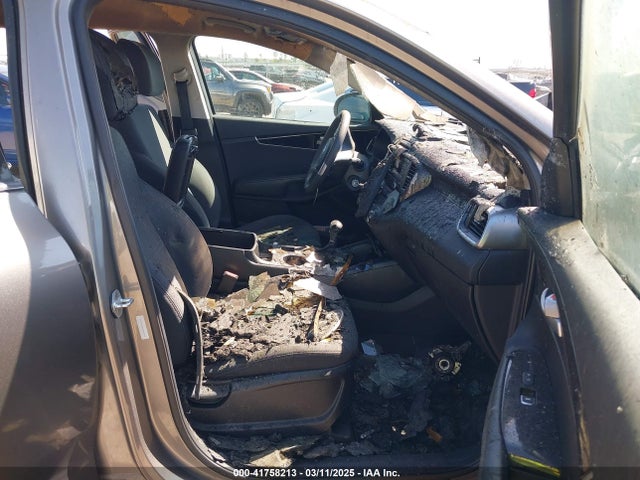 5XYPG4A36HG285304 KIA Sorento 2.4l L