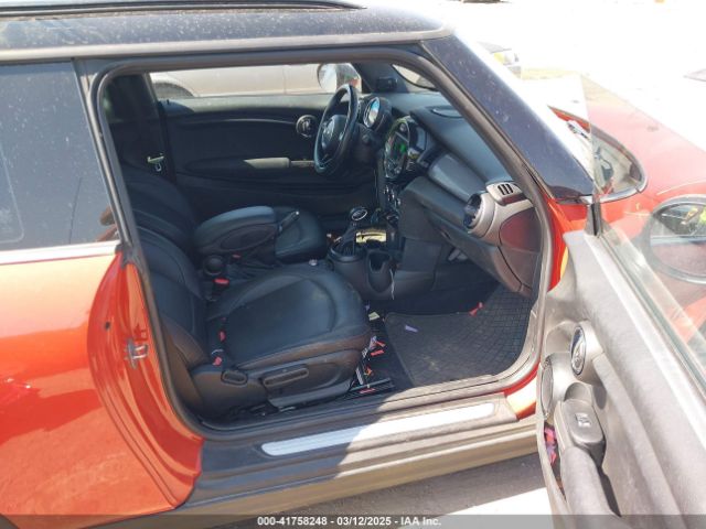 WMWXP5C5XK2H32139 Mini Hardtop Cooper