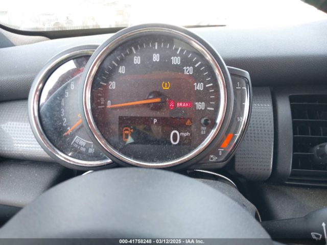WMWXP5C5XK2H32139 Mini Hardtop Cooper