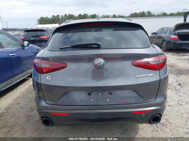 ZASFAKPN3J7B76867 Alfa Romeo Stelvio Sport Awd