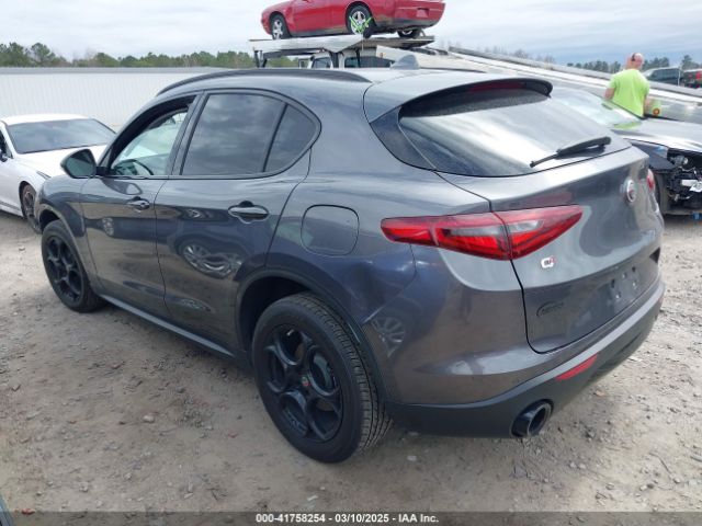 ZASFAKPN3J7B76867 Alfa Romeo Stelvio Sport Awd