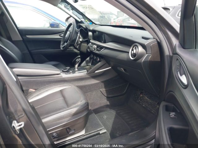 ZASFAKPN3J7B76867 Alfa Romeo Stelvio Sport Awd