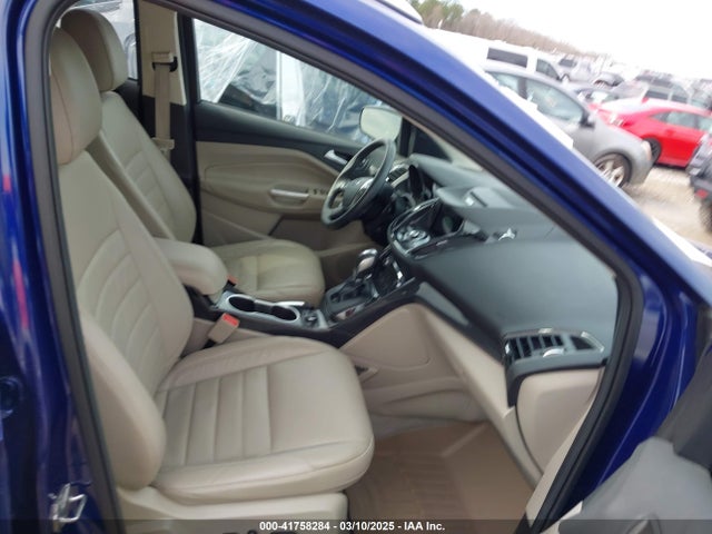 1FMCU9JXXGUA71898 Ford Escape Titanium