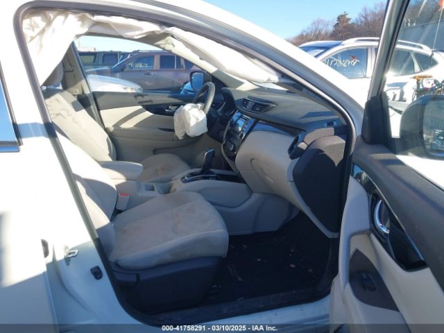 JN1BJ1CRXJW269257 Nissan Rogue Sport Sv