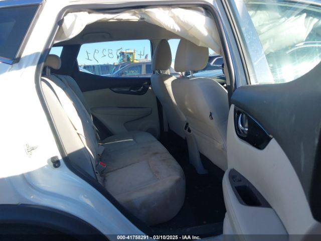 JN1BJ1CRXJW269257 Nissan Rogue Sport Sv