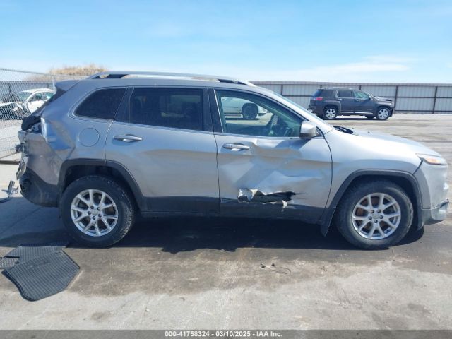 1C4PJMCS4GW194491 Jeep Cherokee Latitude