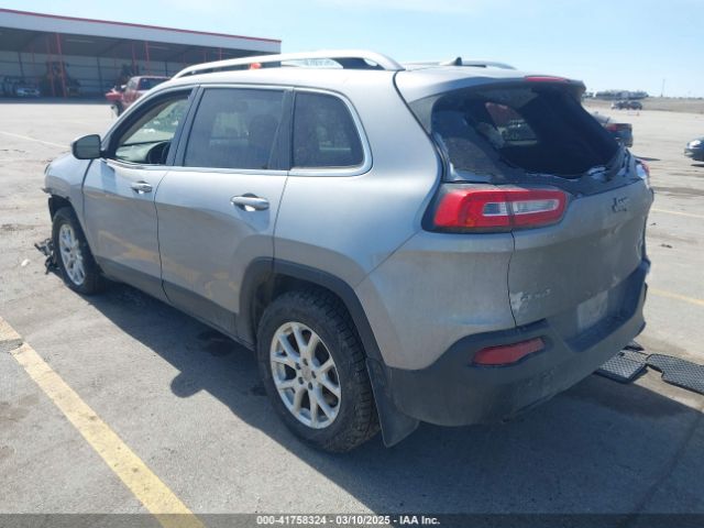 1C4PJMCS4GW194491 Jeep Cherokee Latitude