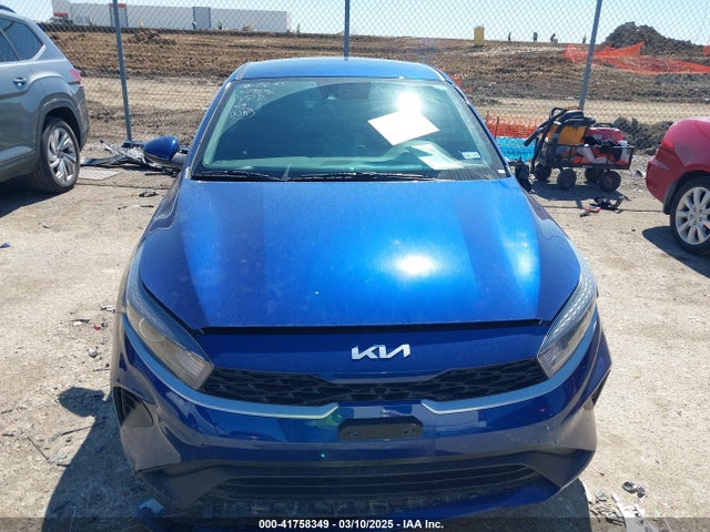 3KPF24AD4PE683741 KIA Forte Lxs