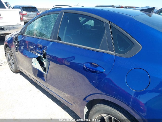3KPF24AD4PE683741 KIA Forte Lxs