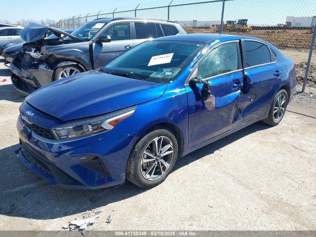 3KPF24AD4PE683741 KIA Forte Lxs