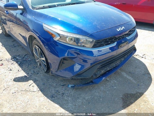 3KPF24AD4PE683741 KIA Forte Lxs