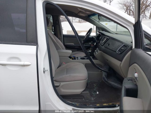 KNDMA5C1XH6257708 KIA Sedona L