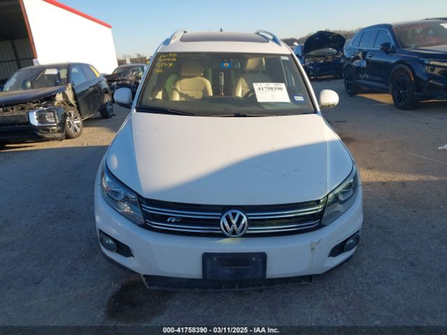 WVGAV3AX1EW040462 Volkswagen Tiguan R-line