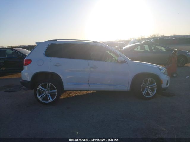 WVGAV3AX1EW040462 Volkswagen Tiguan R-line