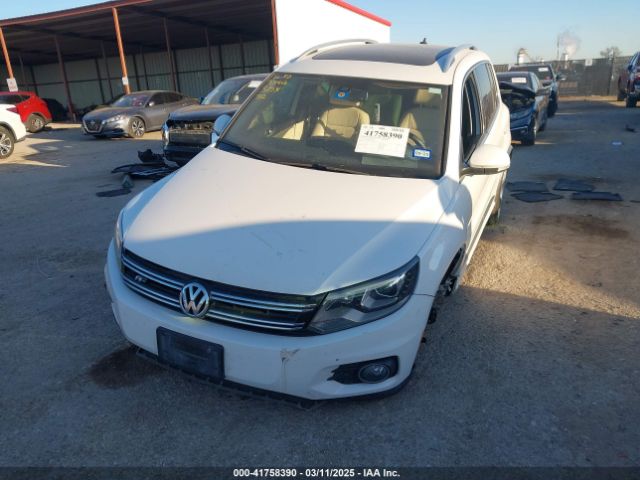 WVGAV3AX1EW040462 Volkswagen Tiguan R-line