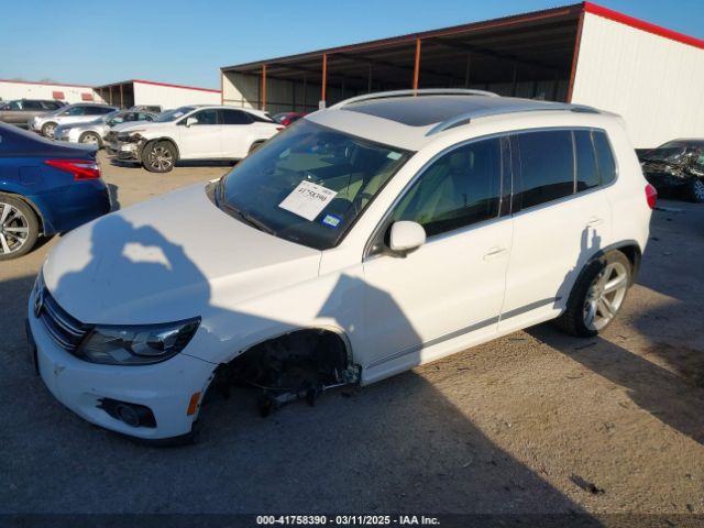 WVGAV3AX1EW040462 Volkswagen Tiguan R-line