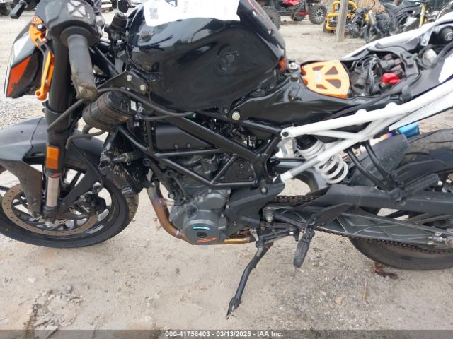 2022 KTM 390 MD2JPJ400NC252749 Photo 8