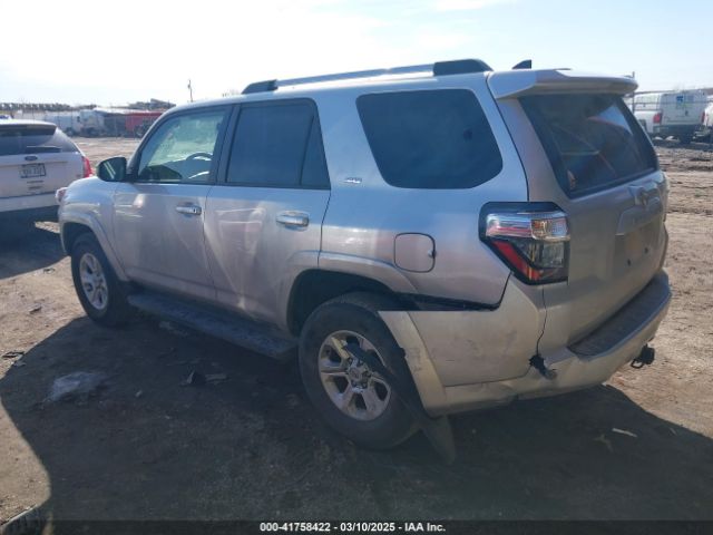 2022 TOYOTA 4RUNNER JTEMU5JR8N6054775 Photo 2