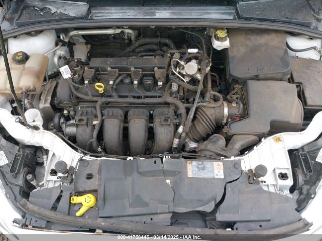 1FADP3F23JL225333 Ford FOCUS SE