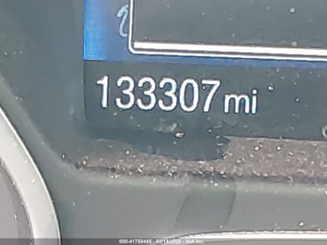 1FADP3F23JL225333 Ford FOCUS SE