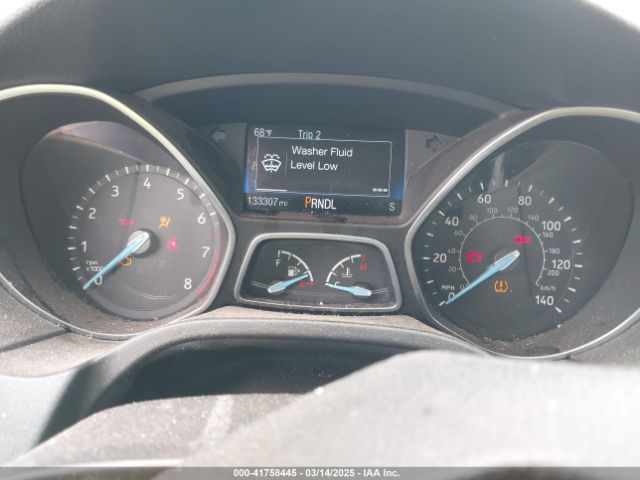 1FADP3F23JL225333 Ford FOCUS SE