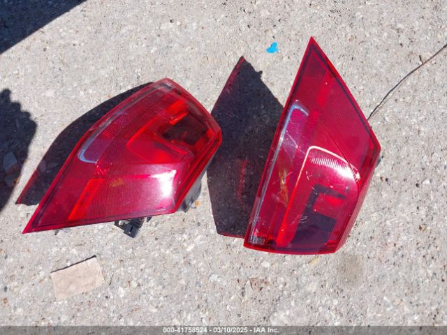 3VW4T7AU7GM049221 Volkswagen Golf Gti Se 4-door