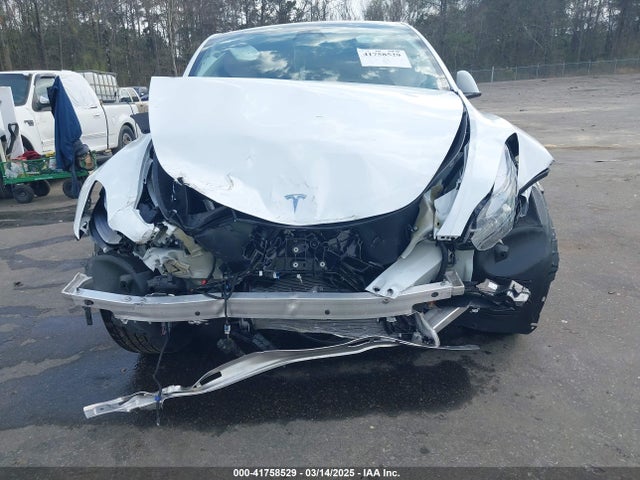 2025 TESLA MODEL Y 7SAYGDED8SA365144 Photo 5