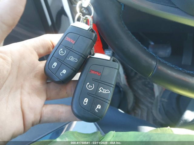 1C4RJFAG5KC637924 Jeep Grand Cherokee Upland 4x4