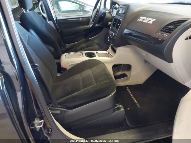2C4RDGCG2GR384103 Dodge Grand Caravan Sxt