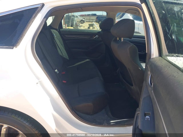 1HGCV1F1XJA055086 Honda ACCORD LX