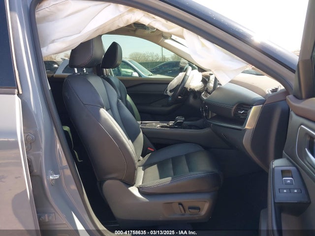 5N1AT3CA6MC802649 Nissan Rogue Sl Fwd