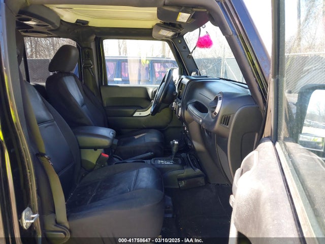 41758647 :رقم المزاد ، 1C4BJWDG6EL329193 vin ، 2014 Jeep Wrangler Unlimited Sport مزاد بيع