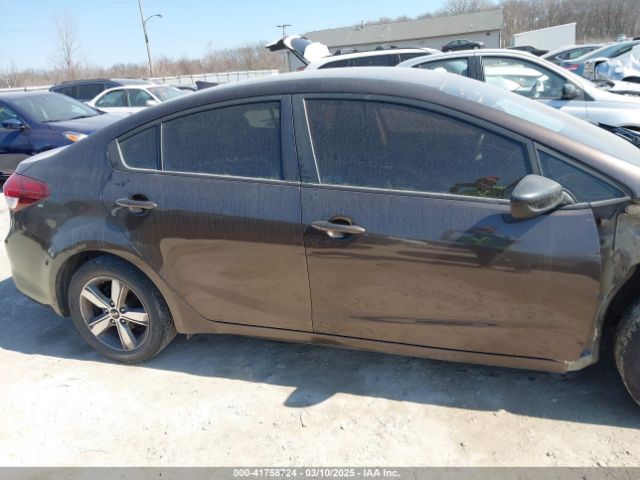 3KPFL4A75JE177561 KIA FORTE LX