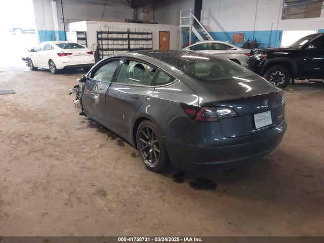 2021 TESLA MODEL 3 5YJ3E1EB1MF014821 Photo 2
