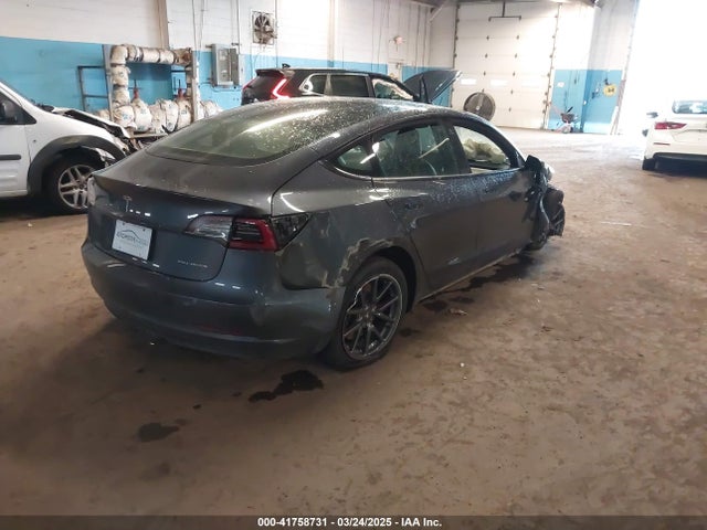 2021 TESLA MODEL 3 5YJ3E1EB1MF014821 Photo 3