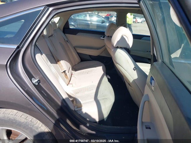 5NPE24AFXHH479004 Hyundai SONATA SE